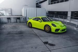 2019 Porsche 911 GT3 Acid Green on ADV.1 Wheels (ADV5.0 TRACK SPEC CS)